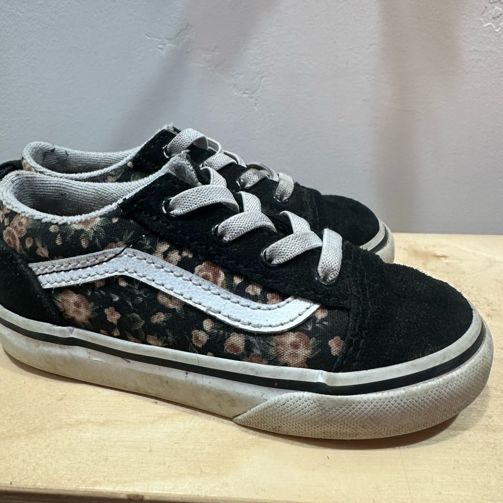 VANS toddler girls size 8